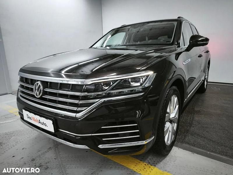 Culoaremaro Second-hand 2019 VW Touareg Elegance SUV | 36.900 EUR (Preț OK) - Imagine 1/4