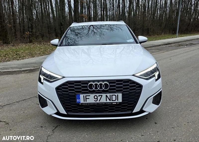Second-hand Audi A3 e-tron Advanced 150 CP (110 kW) 2021 Culoarealb Hatchback