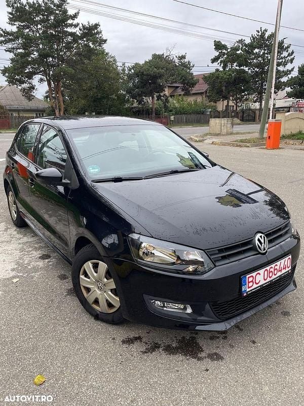 Culoarenegru Utilizat 2010 VW Polo Team | 3.400 EUR (Preț bun) - Imagine 1/4