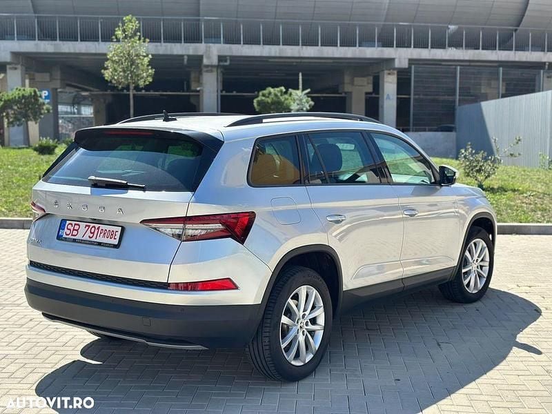Second-hand Skoda Kodiaq Clever 150 CP (110 kW) 2022 Culoareargint SUV