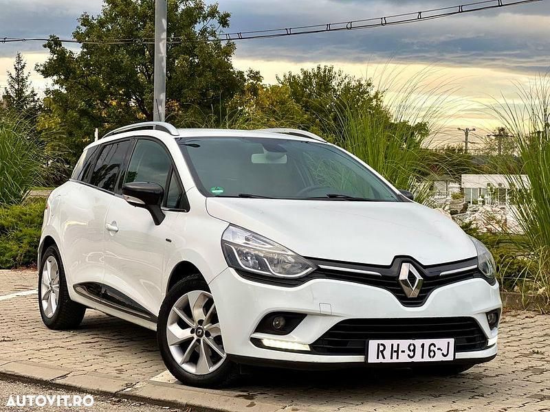 Culoarealb Utilizat 2017 Renault Clio GrandTour LIMITED Break | 5.990 EUR (Preț OK) - Imagine 1/4