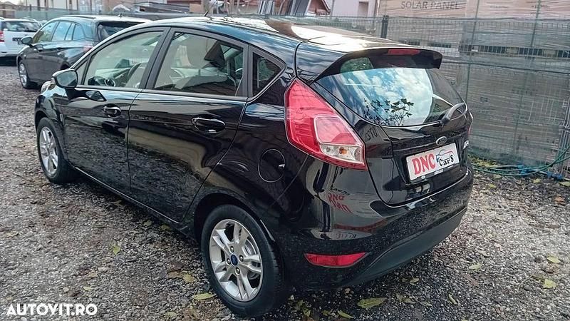 Second-hand Ford Fiesta 80 CP (58 kW) 2016 Culoarenegru