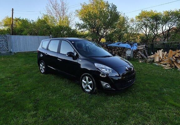 Negru Utilizat 2013 Renault Grand Scénic III Monovolum | 3.200 EUR (Super Preț) - Imagine 1/4