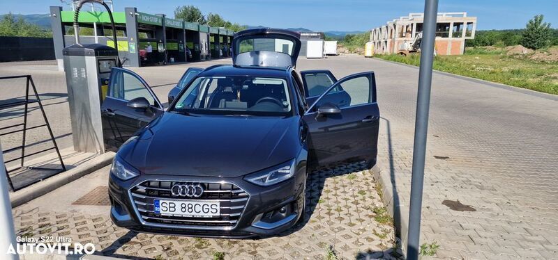 Gri Utilizat 2020 Audi A4 S-Line Break | 19.350 EUR (Preț OK) - Imagine 1/4
