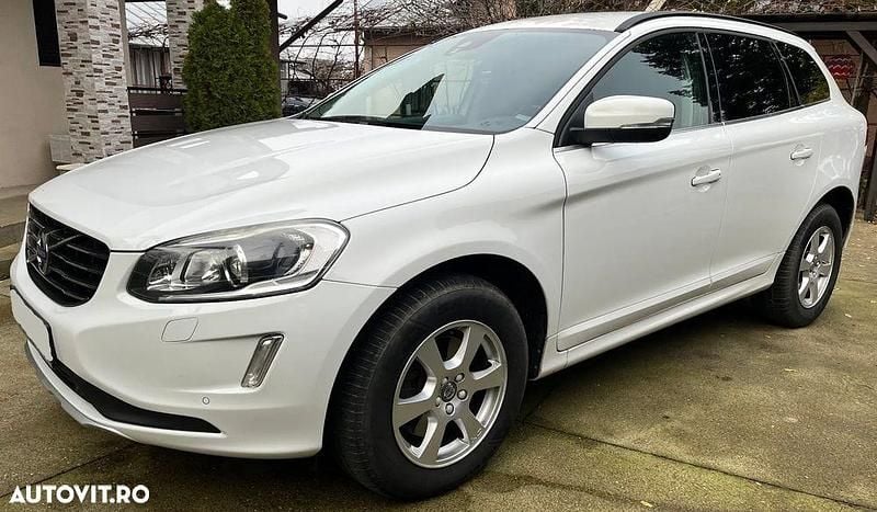 Culoarealb Utilizat 2015 Volvo XC60 Momentum SUV | 12.100 EUR (Super Preț) - Imagine 1/4