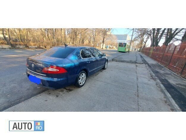 Second-hand Skoda Superb 140 CP (102 kW) 2008 Albastru Berlinǎ