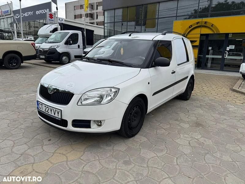 Culoarealb Utilizat 2008 Skoda Roomster Monovolum | 2.200 EUR - Imagine 1/4