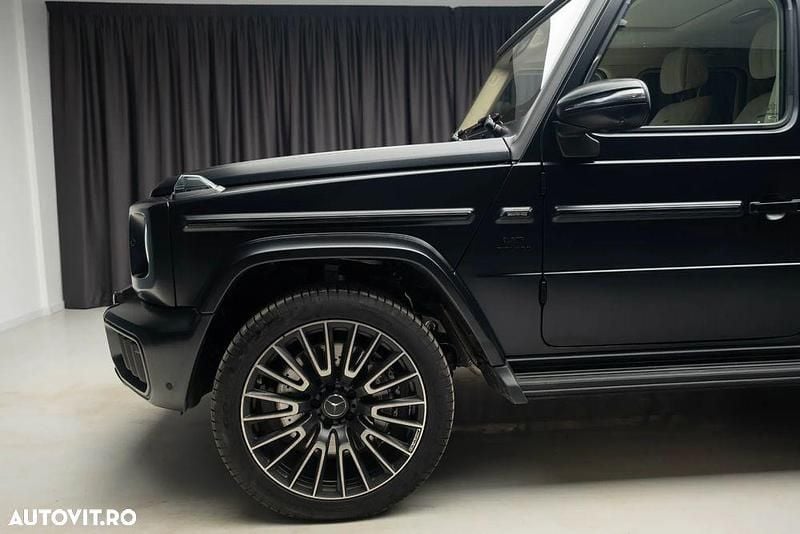 Nouă Mercedes G63 AMG AMG 585 CP (430 kW) 2025 Culoarebej SUV