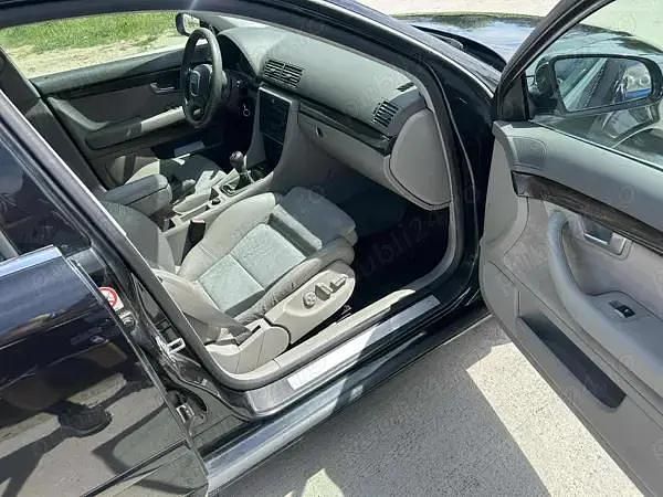 Second-hand Audi A4 140 CP (102 kW) 2004 Hatchback