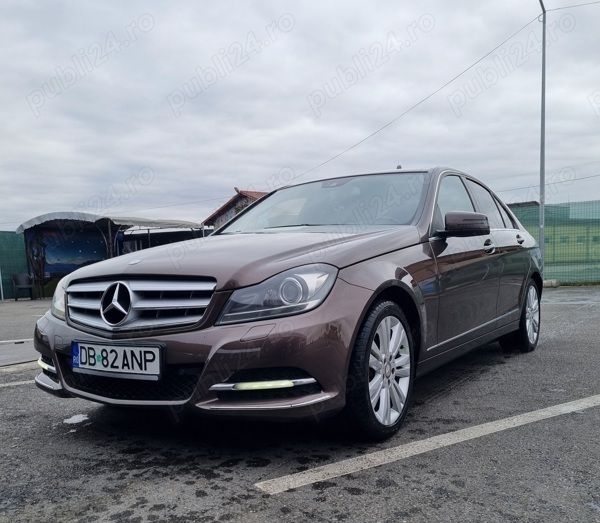 Second-hand Mercedes C220 Avantgarde 170 CP (125 kW) 2012 Berlinǎ