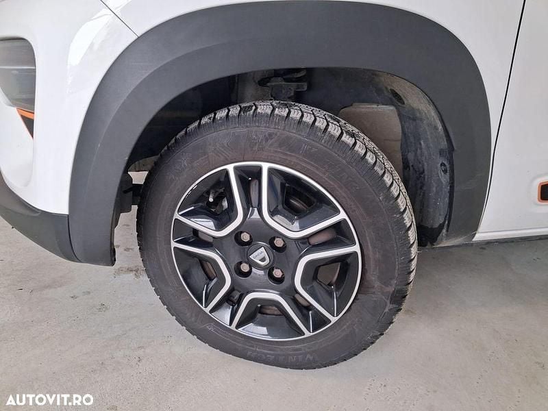 Second-hand Dacia Spring Expression 33 kW (45 CP) 2022 Culoarealb Hatchback