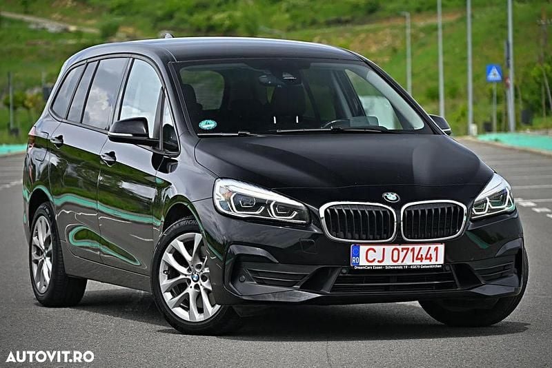 Culoarenegru Utilizat 2018 BMW 220 Luxury Line Monovolum | 12.999 EUR (Preț bun) - Imagine 1/4