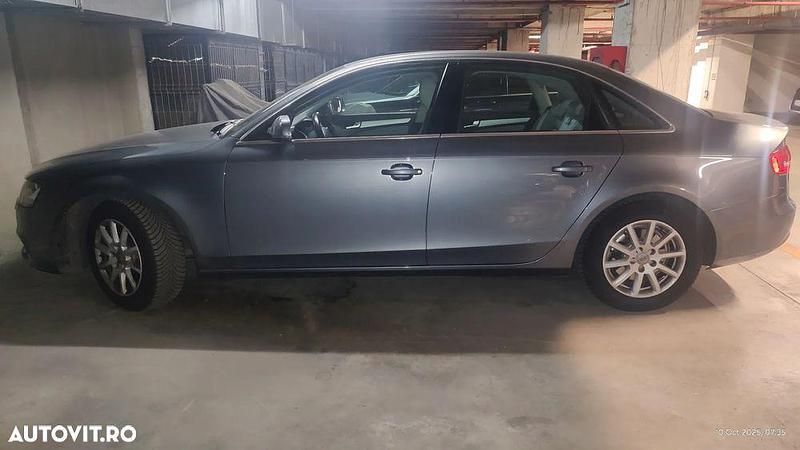 Culoaregri Utilizat 2012 Audi A4 Berlinǎ | 10.000 EUR (Scump) - Imagine 1/3