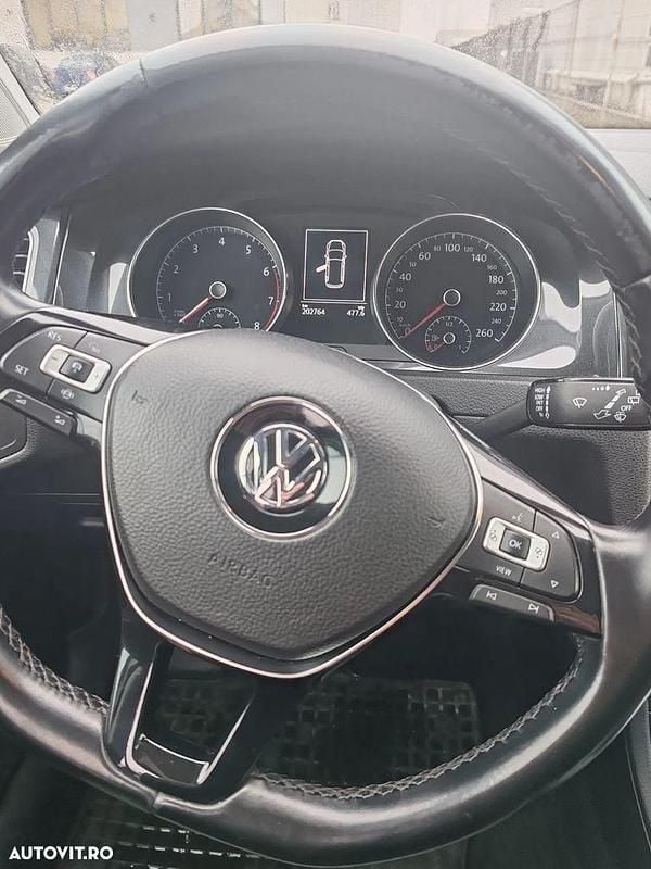 Second-hand VW Golf VII 130 CP (95 kW) 2018 Culoarealb Break