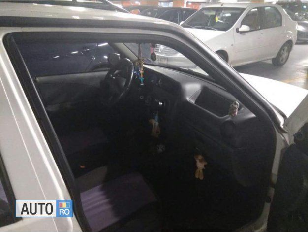 Second-hand Dacia Solenza 75 CP (55 kW) 2004 Alb Hatchback