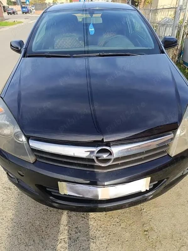 Negru Utilizat 2007 Opel Astra GTC Coupe | 1.500 EUR (Preț bun) - Imagine 1/4