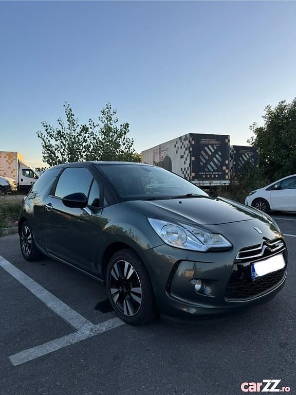 Verde Utilizat 2010 Citroën DS3 Coupe | 3.399 EUR - Imagine 1/4