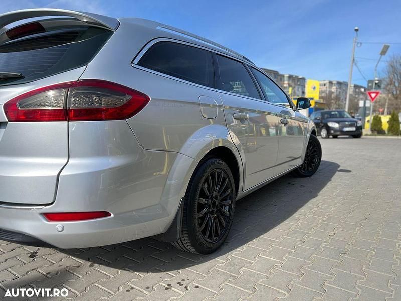 Second-hand Ford Mondeo 163 CP (119 kW) 2011 Culoareargint Break