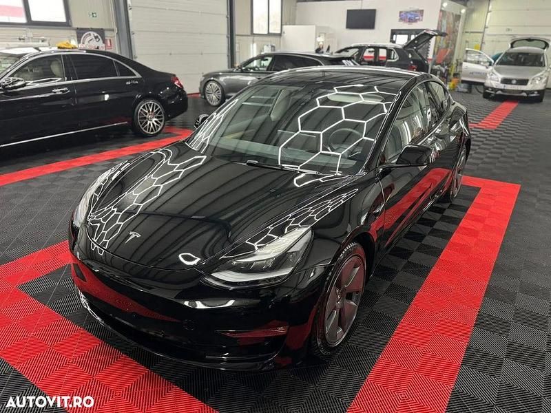 Second-hand Tesla Model 3 365 kW (497 CP) 2021 Culoarenegru Berlinǎ