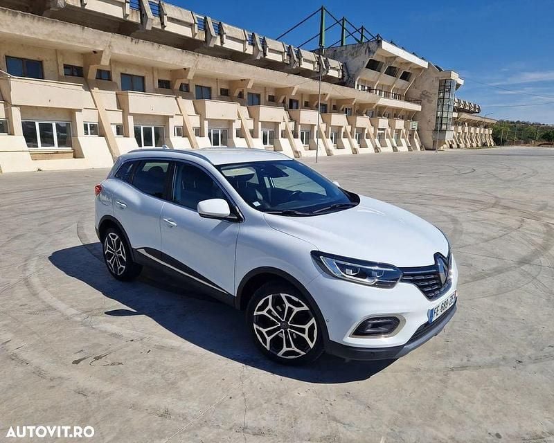 Culoarealb Utilizat 2019 Renault Kadjar Intens SUV | 13.350 EUR (Preț bun) - Imagine 1/4