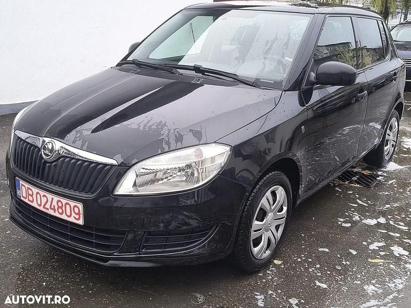 Culoarenegru Utilizat 2014 Skoda Fabia Classic Hatchback | 3.790 EUR (Super Preț) - Imagine 1/4
