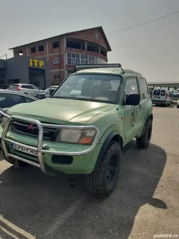 Utilizat 2007 Mitsubishi Pajero SUV | 6.000 EUR - Imagine 1/4