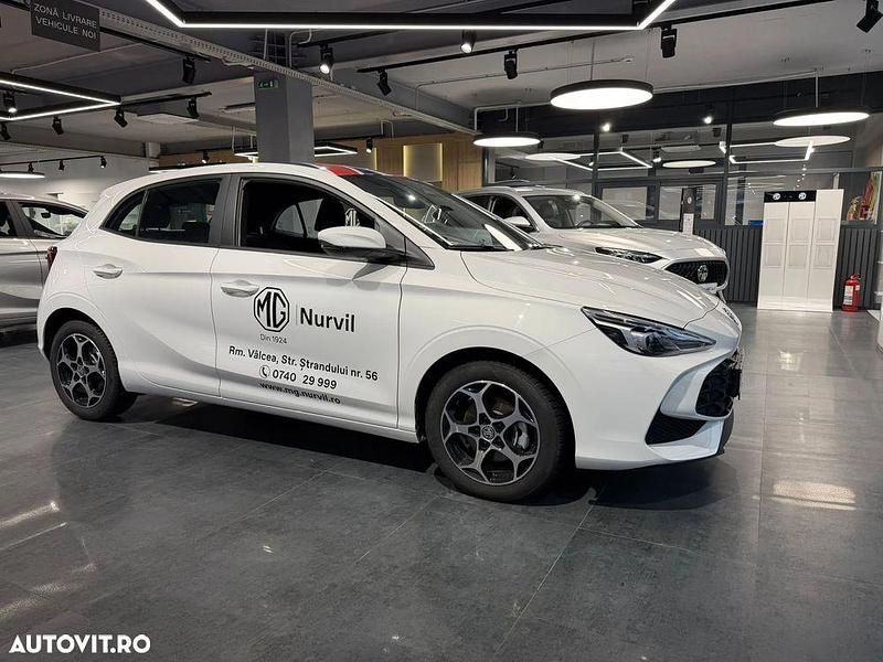 Second-hand MG MG3 194 CP (142 kW) 2024 Culoarealb Hatchback