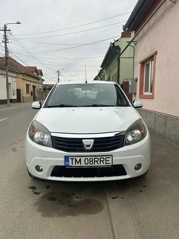 Second-hand Dacia Sandero 75 CP (55 kW) 2010 Hatchback
