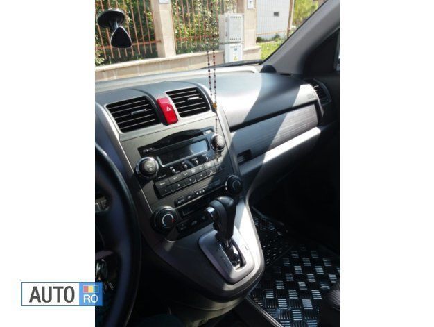 Second-hand Honda CR-V 150 CP (110 kW) 2008 Argintiu SUV