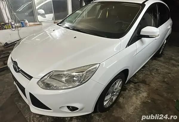 Utilizat 2011 Ford Focus Hatchback | 4.390 EUR (Preț OK) - Imagine 1/4