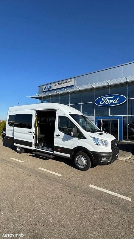 Culoarealb Nouă 2025 Ford Transit Monovolum | 53.119 EUR - Imagine 1/4