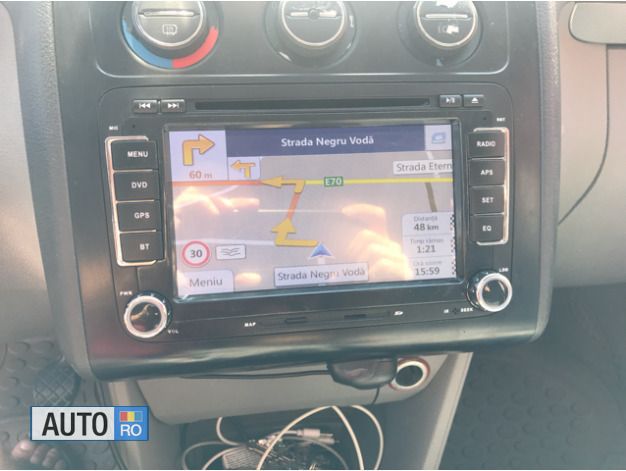 Second-hand VW Touran 100 CP (73 kW) 2003 Monovolum