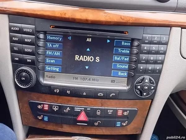 Second-hand Mercedes E220 150 CP (110 kW) 2003 Berlinǎ