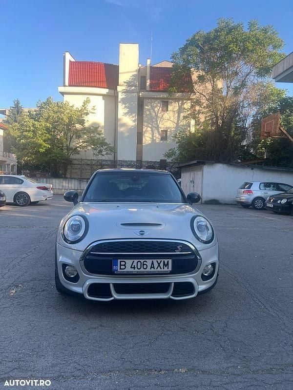 Alb Utilizat 2017 Mini Cooper S Sport Hatchback | 15.500 EUR (Preț OK) - Imagine 1/4