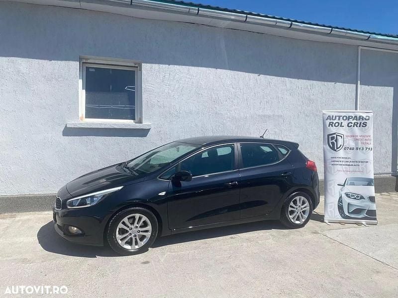 Culoarenegru Second-hand 2014 Kia Ceed Hatchback | 5.950 EUR (Preț OK) - Imagine 1/4