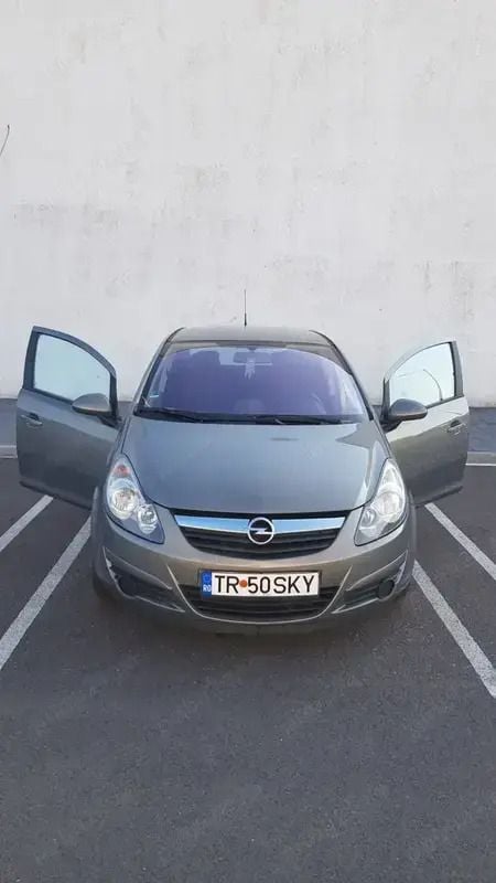 Utilizat 2010 Opel Corsa Berlinǎ | 4.600 EUR (Preț OK) - Imagine 1/4