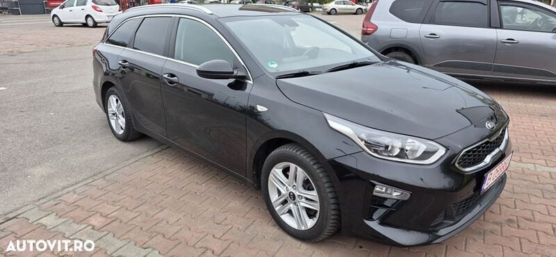 Negru Utilizat 2021 Kia Ceed 4 Break | 10.300 EUR (Preț bun) - Imagine 1/4