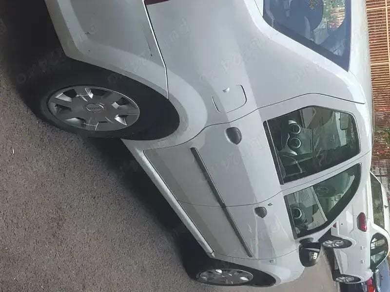 Utilizat 2012 Dacia Logan Berlinǎ | 2.500 EUR (Preț OK) - Imagine 1/4