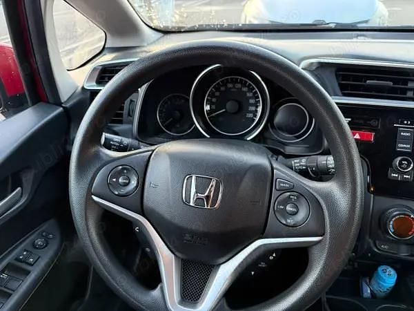 Second-hand Honda Jazz 102 CP (75 kW) 2016 Rosu Hatchback