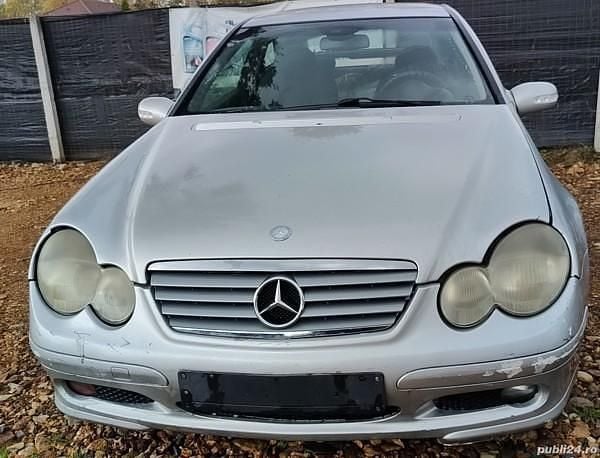 Second-hand Mercedes A220 163 CP (119 kW) 2003 Coupe