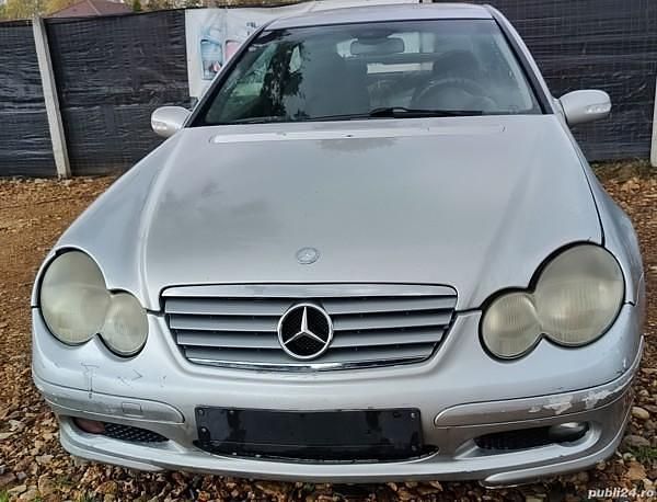 Utilizat 2003 Mercedes A220 Coupe | 1.250 EUR - Imagine 1/4
