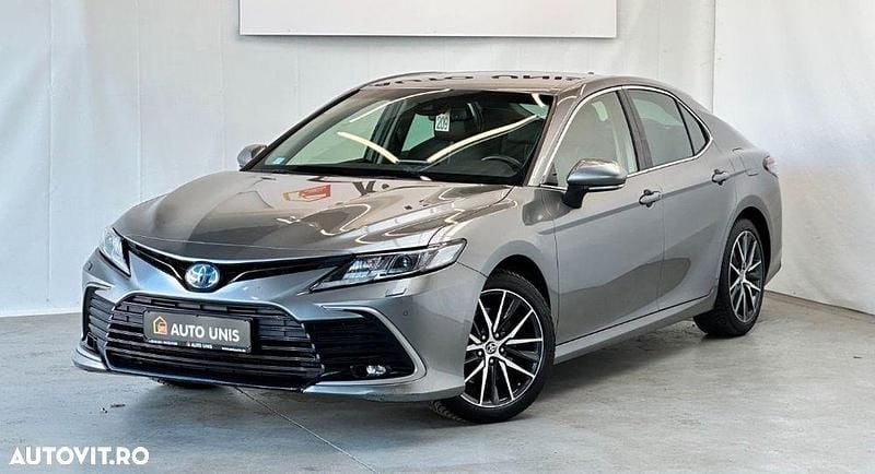 Culoaregri Utilizat 2021 Toyota Camry Executive Berlinǎ | 28.072 EUR - Imagine 1/4