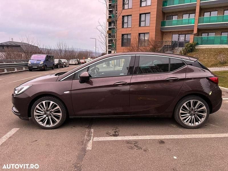 Second-hand Opel Astra Innovation 150 CP (110 kW) 2016 Culoaremaro Hatchback