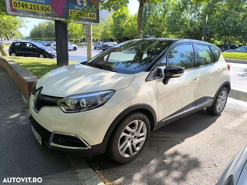Alte culori Utilizat 2014 Renault Captur Dynamique SUV | 7.700 EUR (Preț OK) - Imagine 1/4