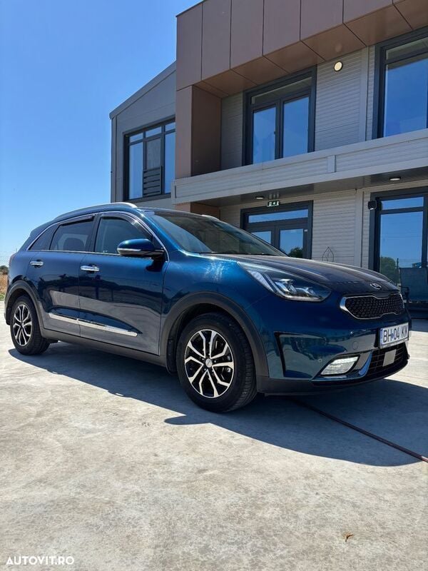 Albastru Utilizat 2019 Kia Niro SUV | 15.500 EUR (Preț OK) - Imagine 1/4
