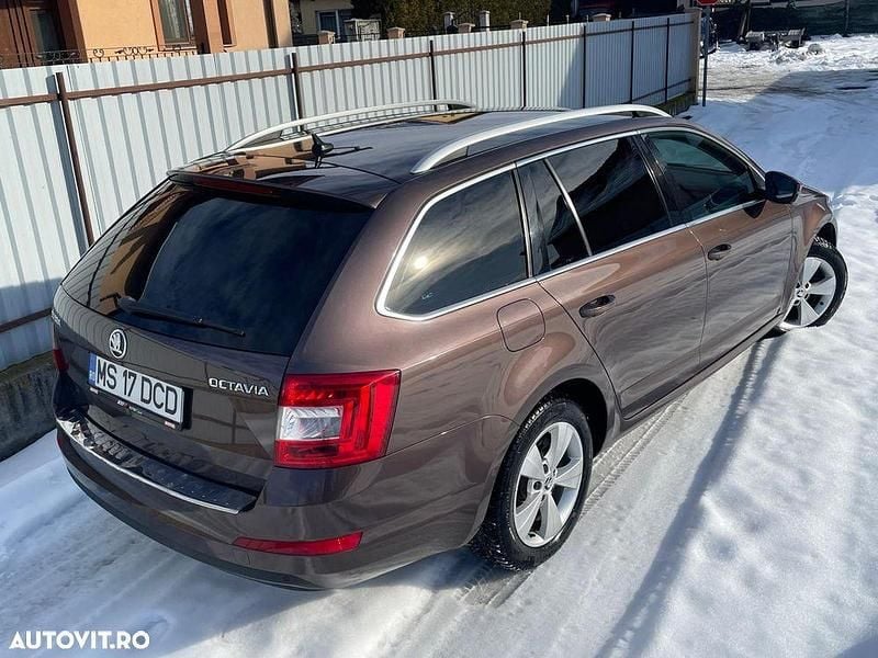 Second-hand Skoda Octavia 110 CP (80 kW) 2016 Culoaremaro Hatchback