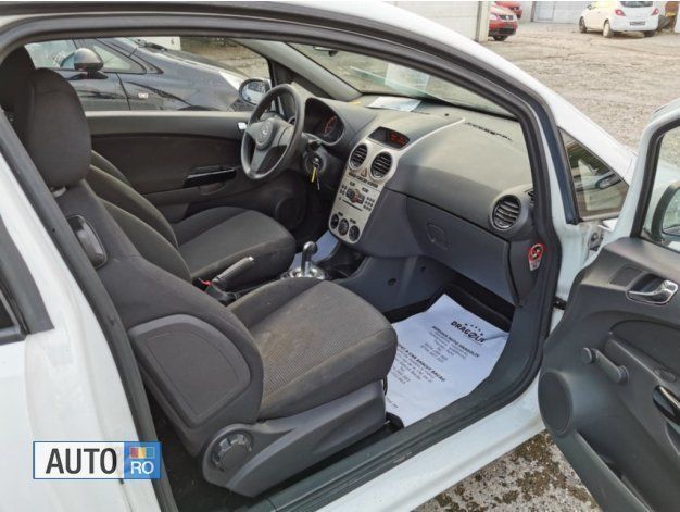 Second-hand Opel Corsa 80 CP (58 kW) 2009 Alb Hatchback