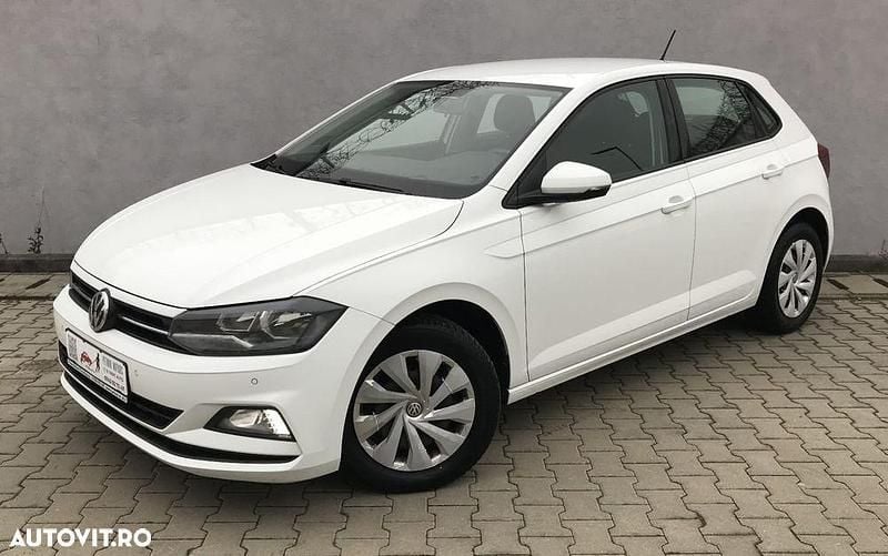 Second-hand VW Polo Comfortline 95 CP (69 kW) 2020 Culoarealb Hatchback