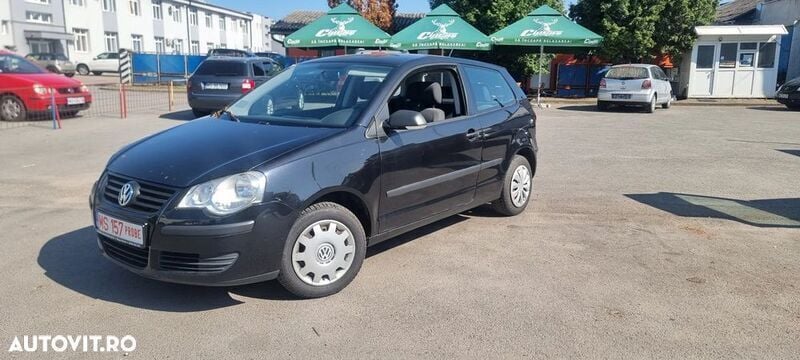 Negru Utilizat 2005 VW Polo Coupe | 1.490 EUR (Preț OK) - Imagine 1/4