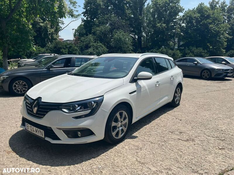 Alb Utilizat 2018 Renault Mégane GrandTour Break | 12.300 EUR (Puțin scump) - Imagine 1/4